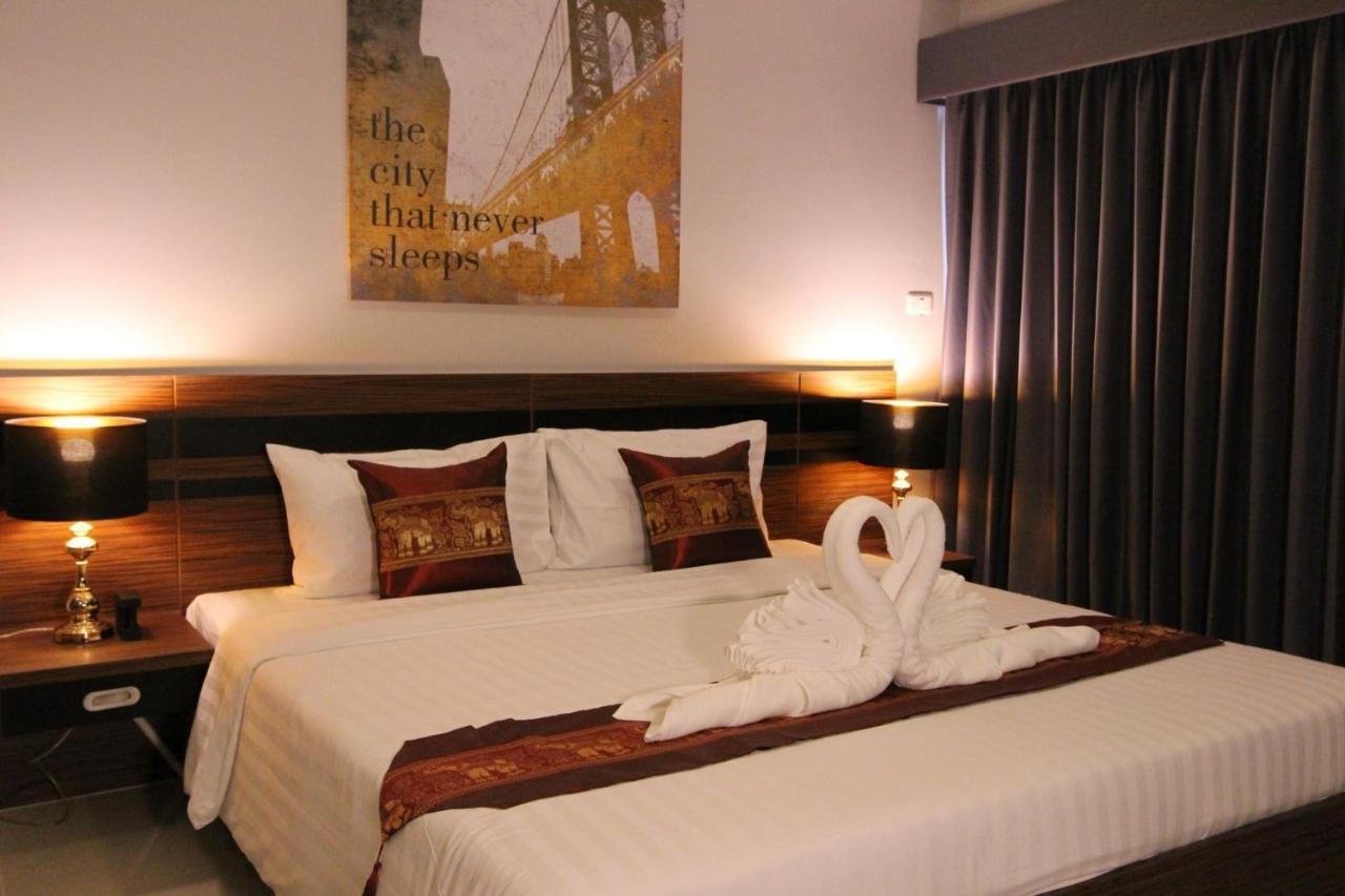 The Leisure Hotel Bang Bo Bagian luar foto