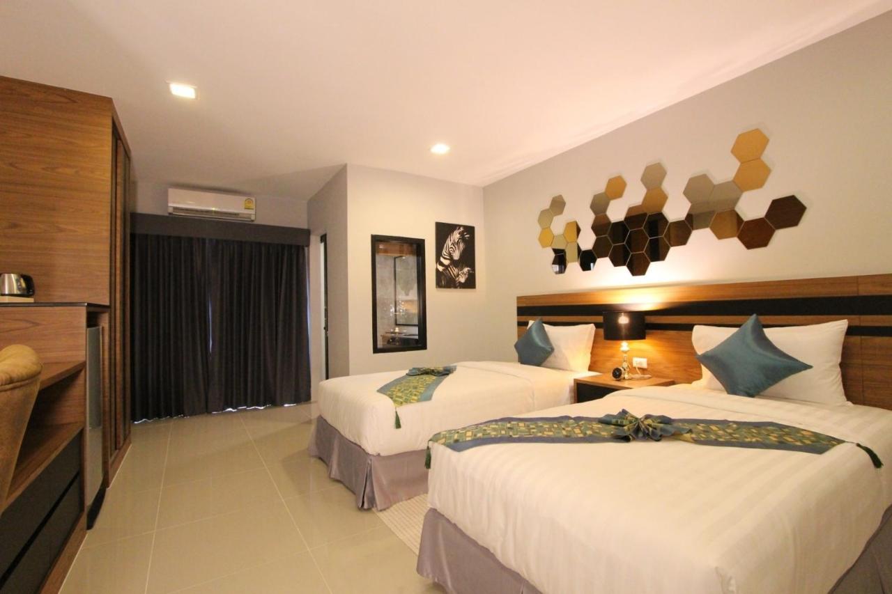 The Leisure Hotel Bang Bo Bagian luar foto