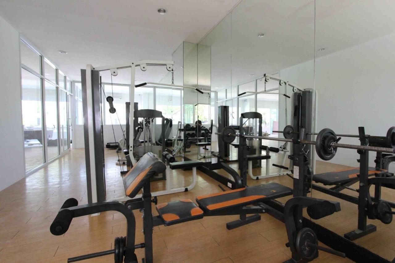 The Leisure Hotel Bang Bo Bagian luar foto