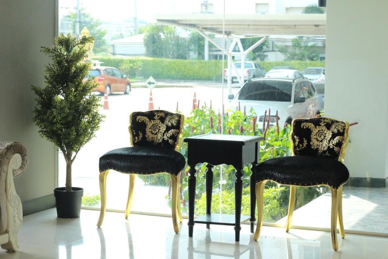 The Leisure Hotel Bang Bo Bagian luar foto