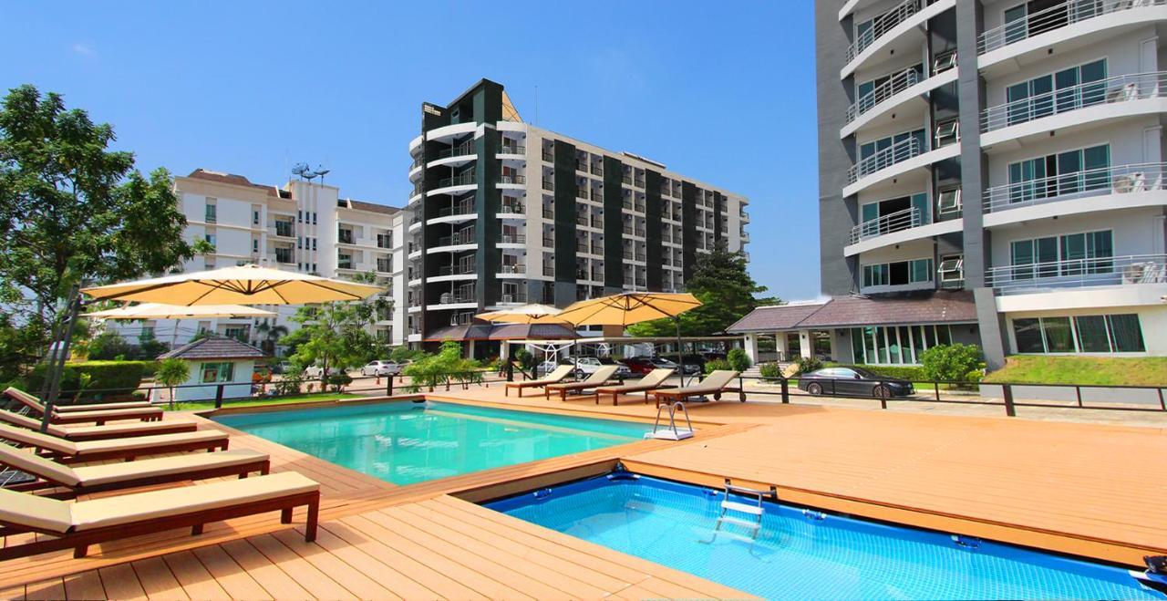 The Leisure Hotel Bang Bo Bagian luar foto