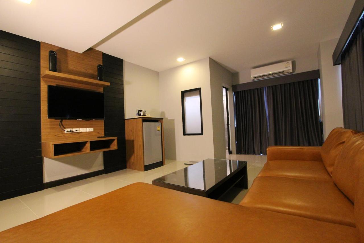 The Leisure Hotel Bang Bo Bagian luar foto