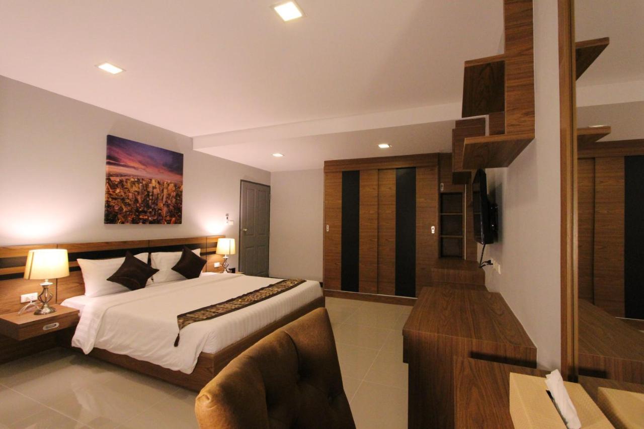 The Leisure Hotel Bang Bo Bagian luar foto